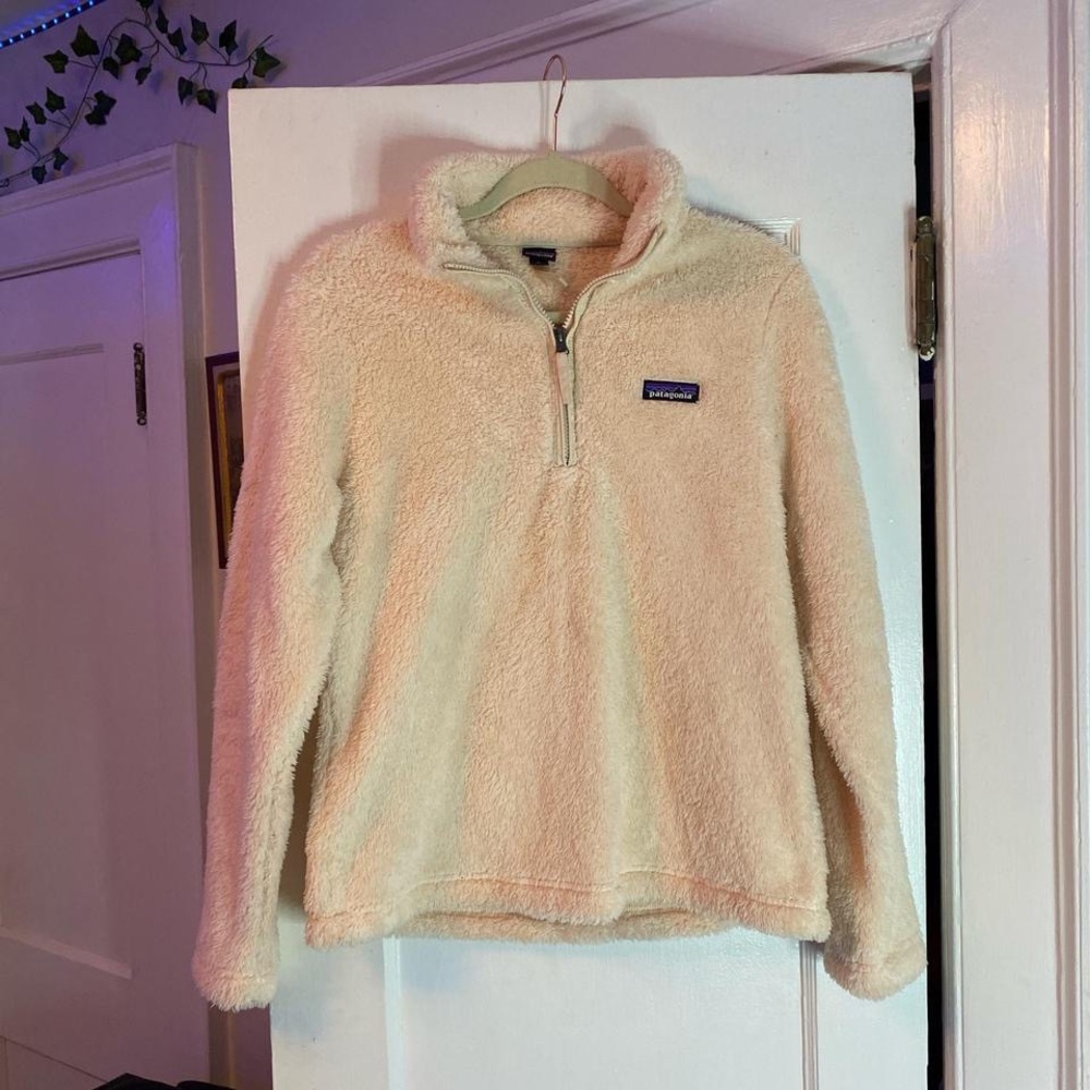 Patagonia fluffy sweatshirt
